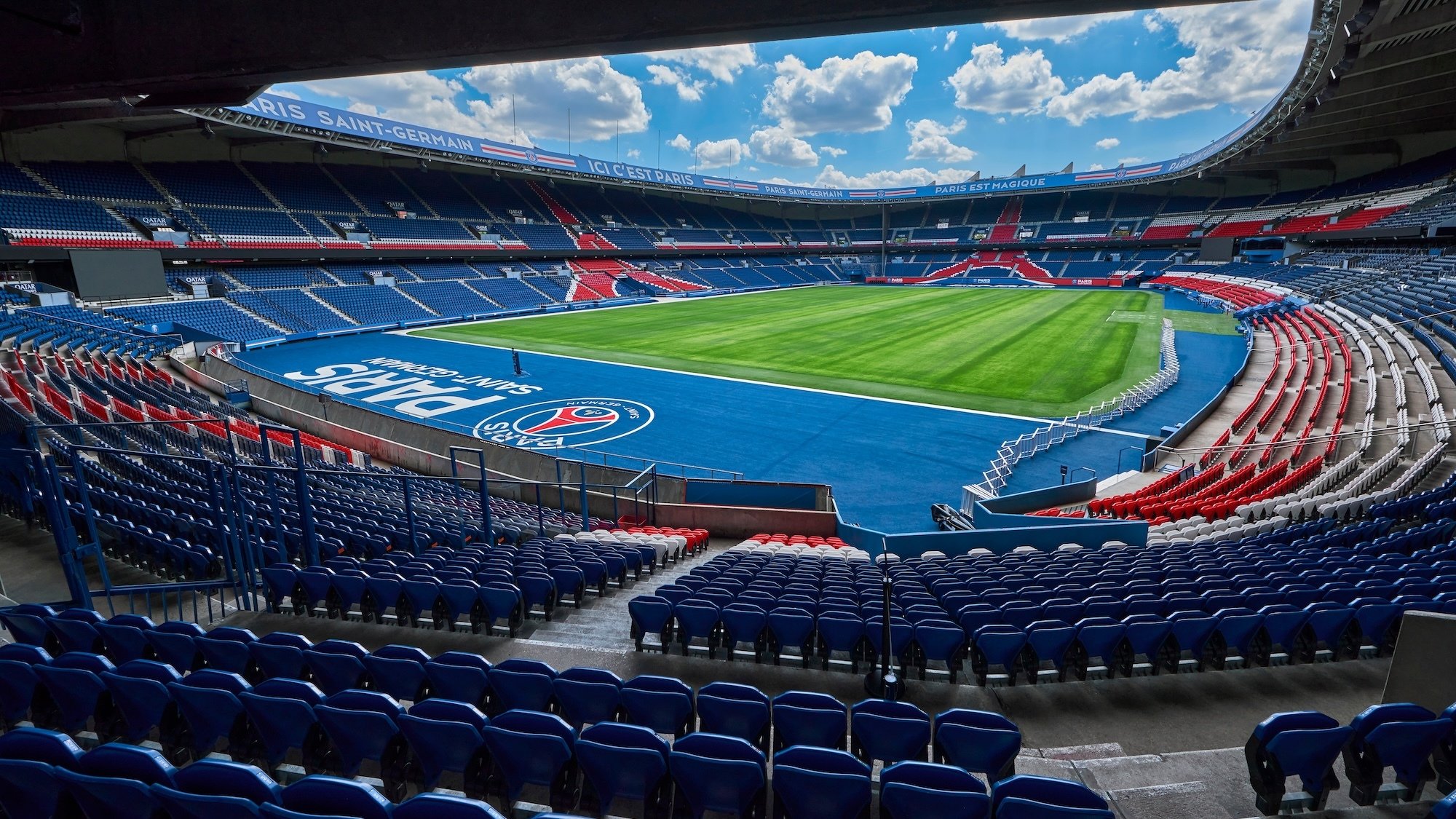 parc-des-princes-yuri-turkov-shutterstock