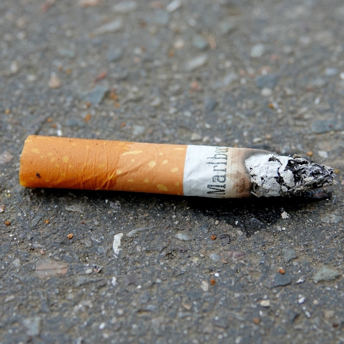 megor-cigarette-paris-amende-plan-mairie-le-bonbon