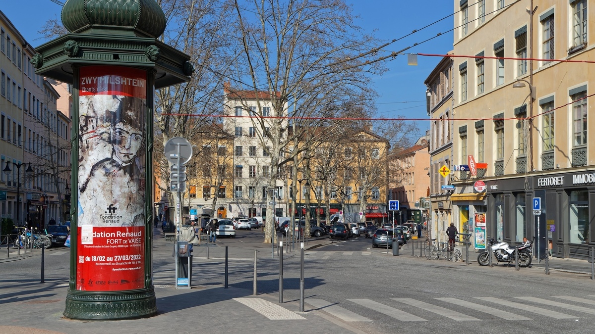 CPA AK LYON - La Gare St-Paul et l'Église (426552) EUR 7,99 - FR