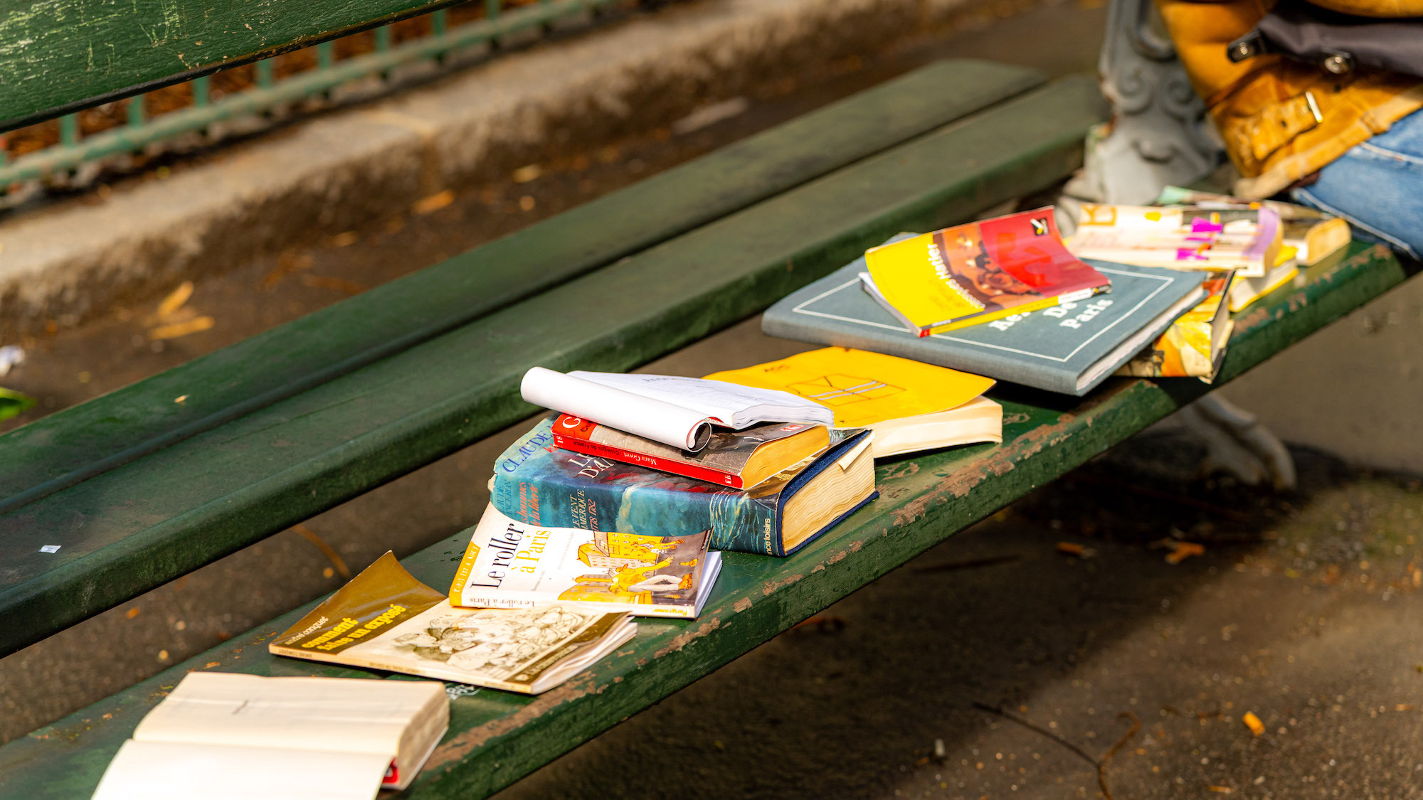 livres-top-livre-le-bonbon-juin-paris-banc