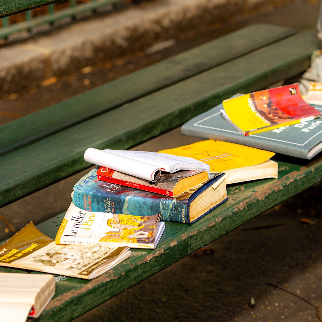 livres-top-livre-le-bonbon-juin-paris-banc