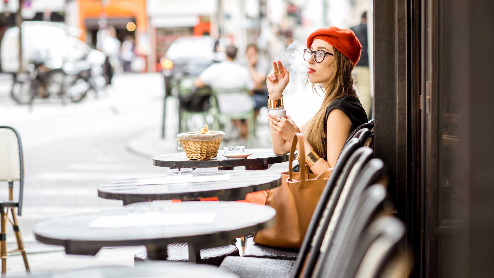 geneve-interdire-cigarette-terrasses-restaurants