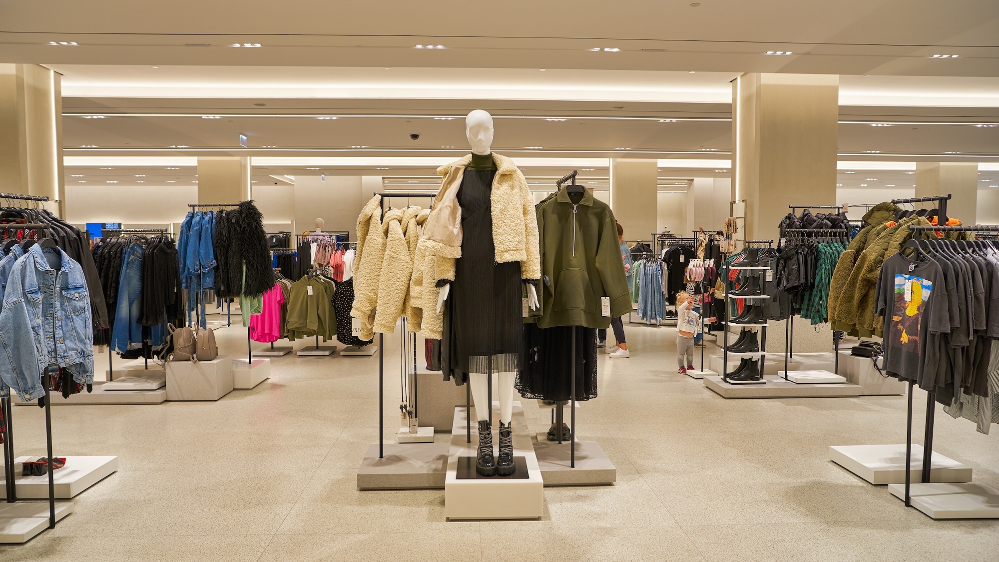 zara-lyon-confluence-rouverture