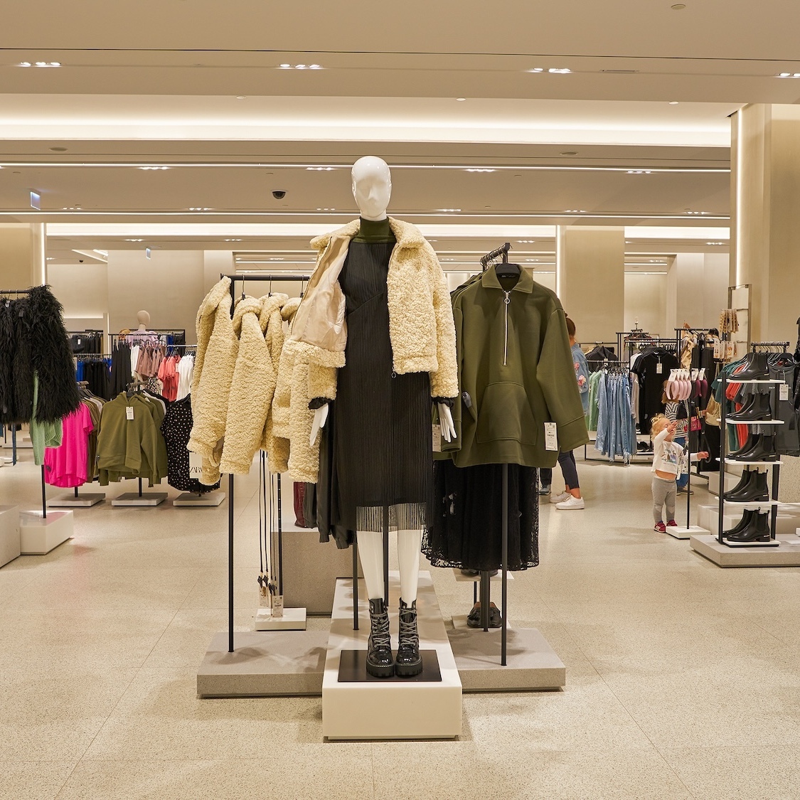 zara-lyon-confluence-rouverture