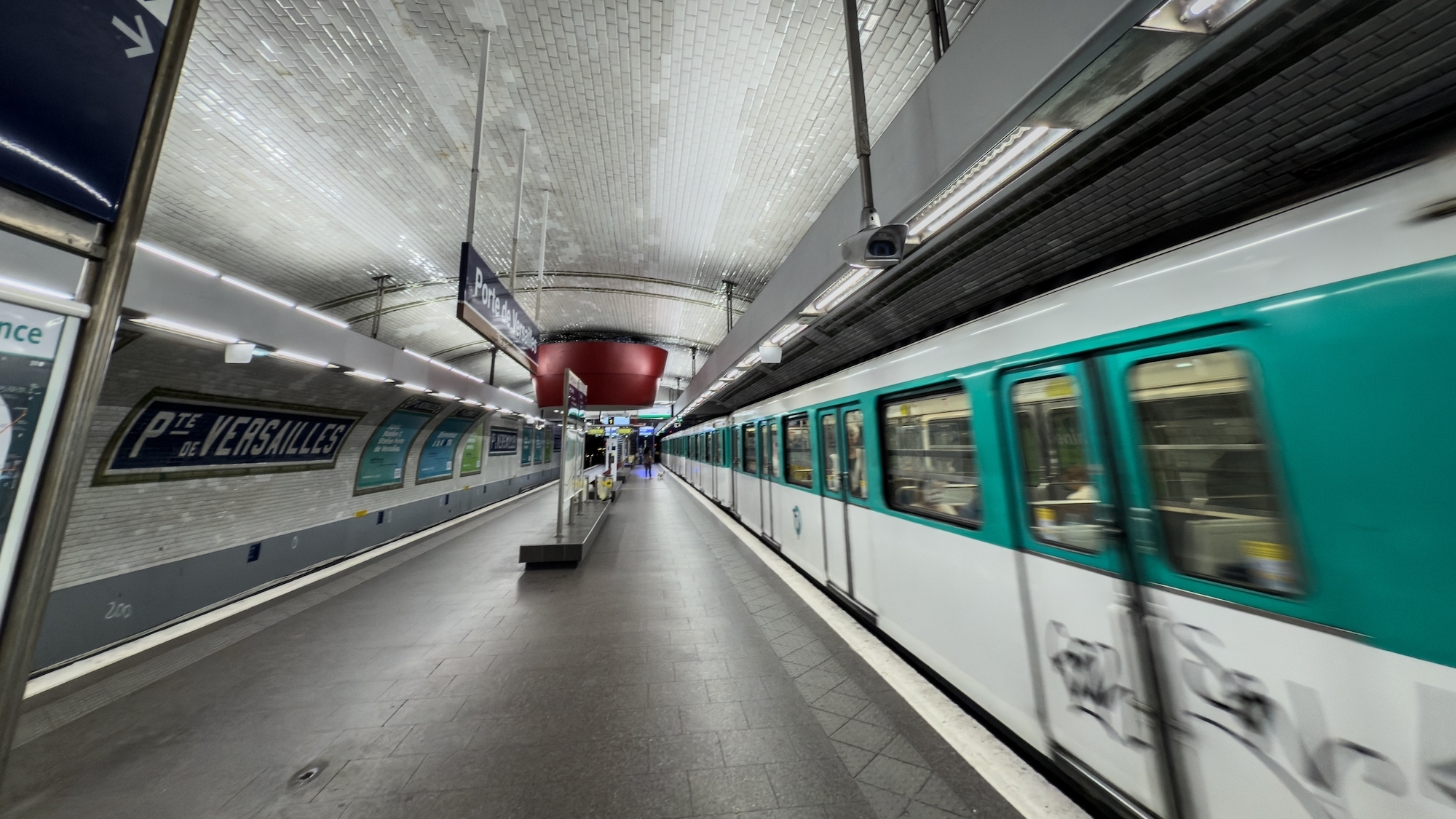 shutterstock-2698904229