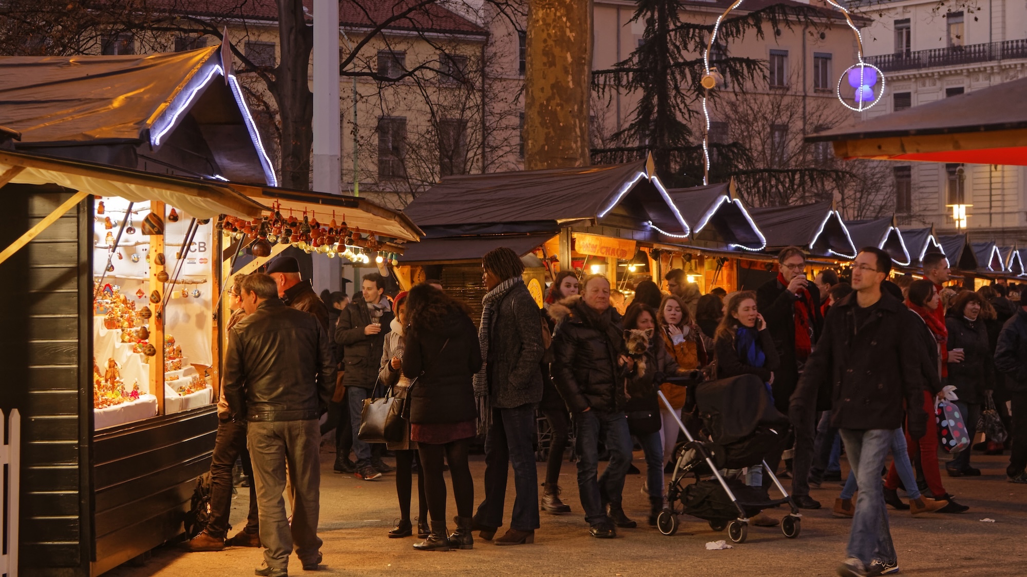 date-marche-noel-lyon-place-carnot