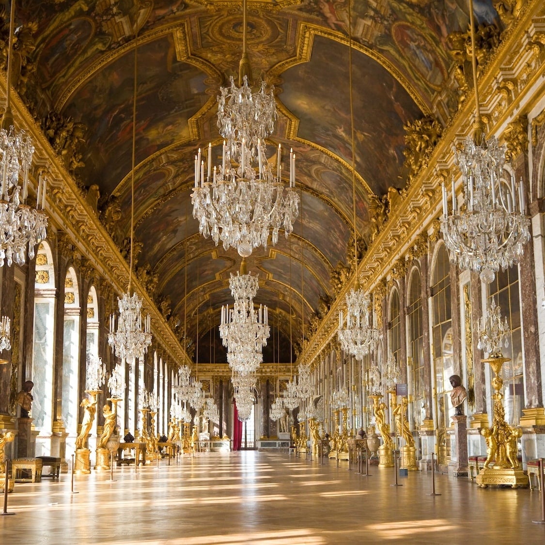 L’incroyable bal costumé d’époque de retour au château de Versailles chateau-versailles-ivan-soto-cobos-shutterstock