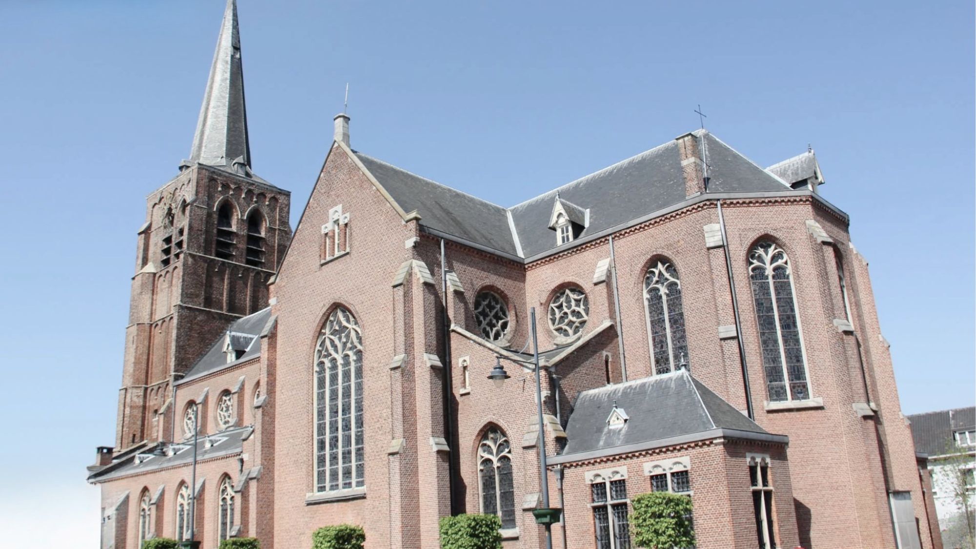 eglise-briques-lille-belgique