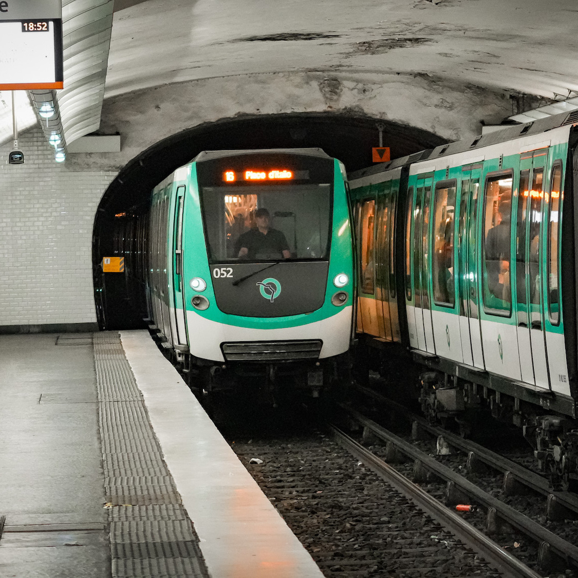 La RATP change les règles dans le métro pour réduire les retards me-tro-7