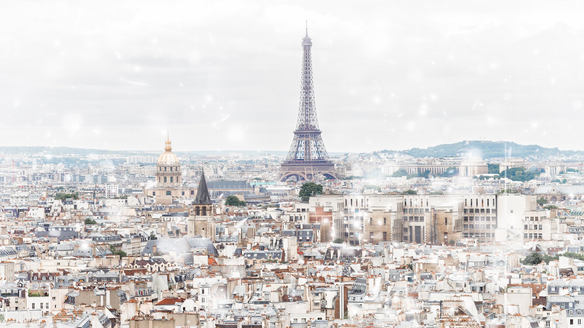 neige-paris-ciel-tour-eiffel-toit-meteo-le-bonbon