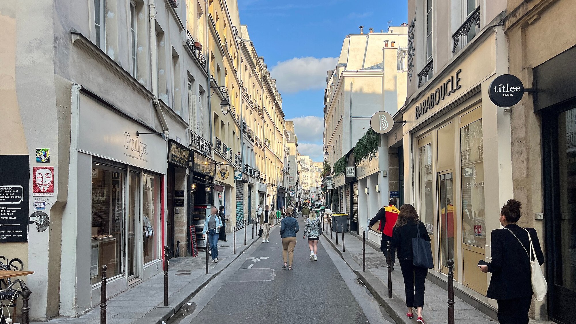 2048px-rue-gravilliers-paris-iii-fr75-2023-05-23-2