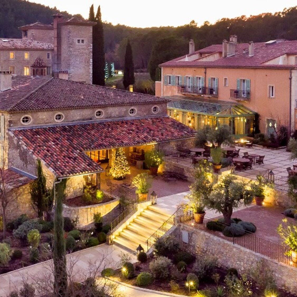 marche-de-noel-chateau-berne-nice