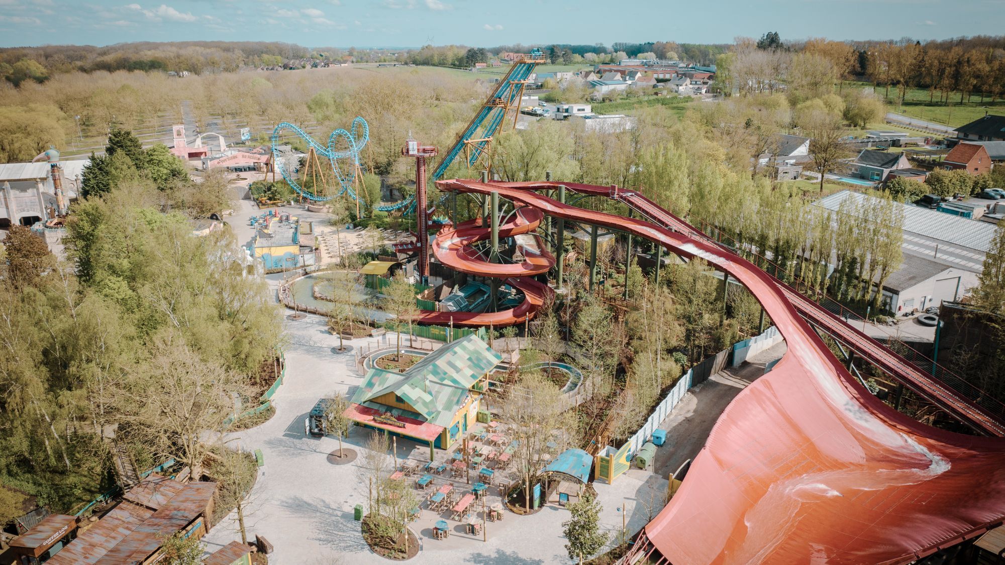 parc-attraction-arbres-toboggan