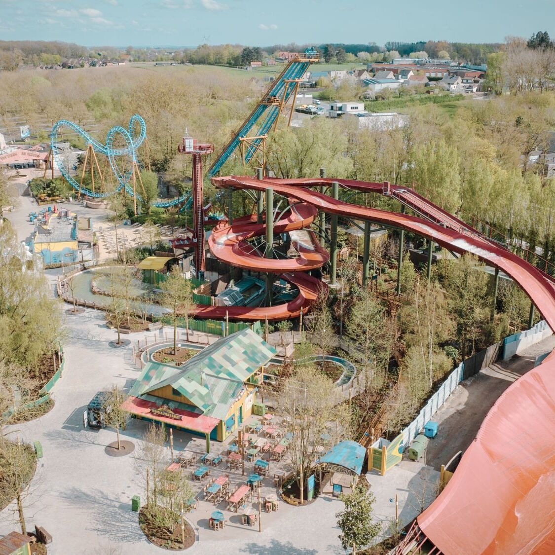 parc-attraction-arbres-toboggan