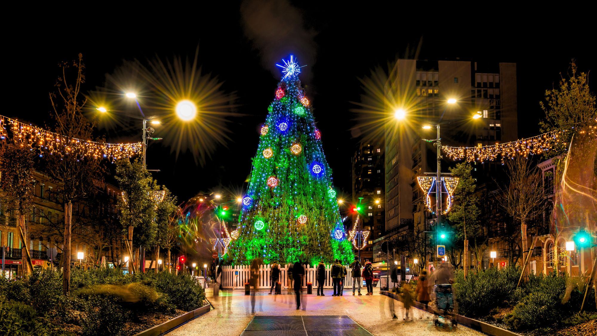 magasins-ouverts-dimanche-avant-no-l-toulouse