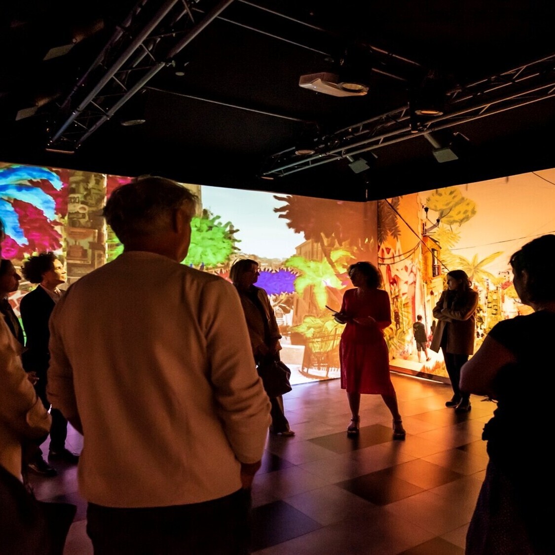 "24h de la vie d’une femme" : une exposition immersive et bouleversante expo-femme-ok