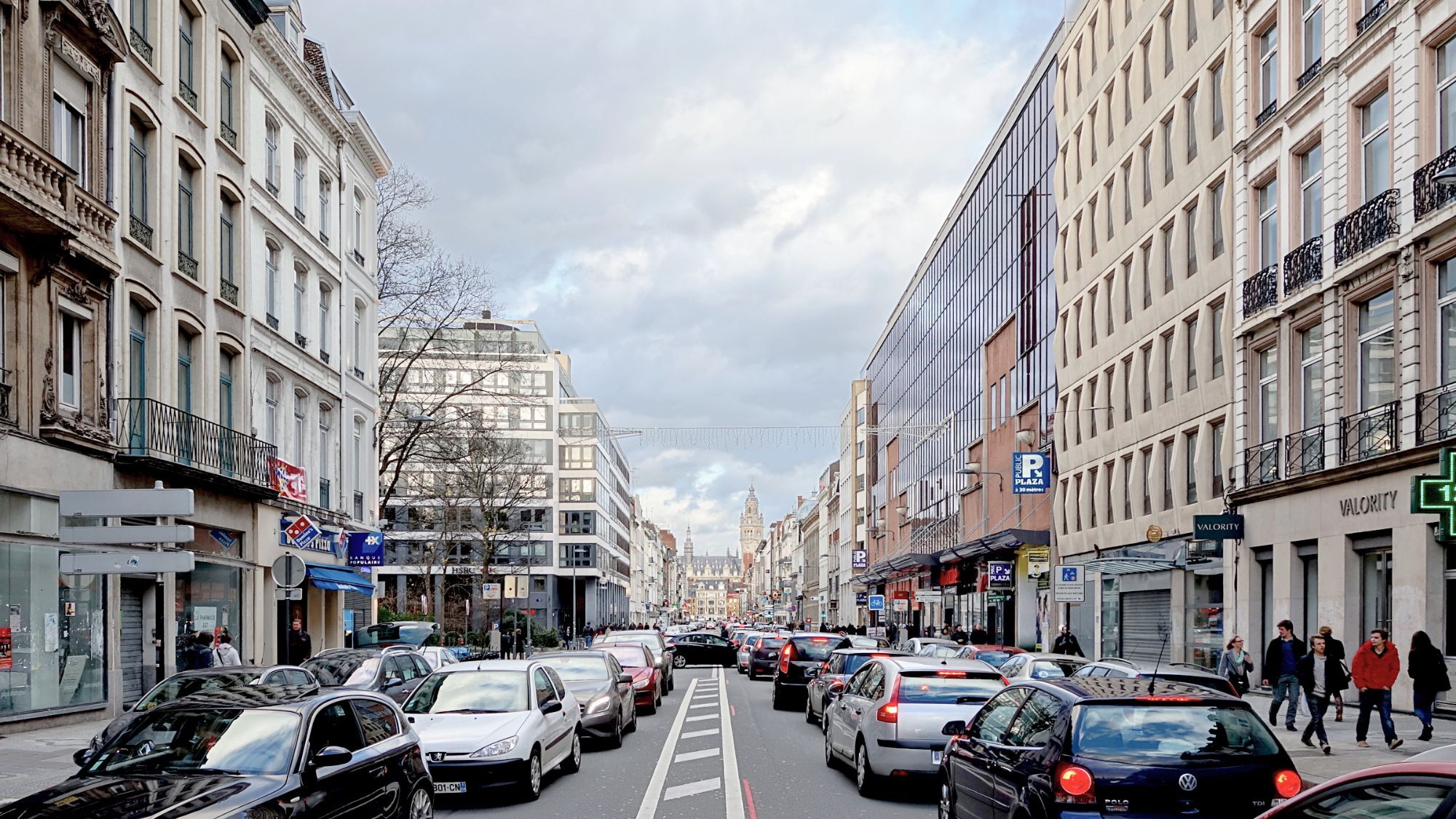 rue-nationale-lille-voitures