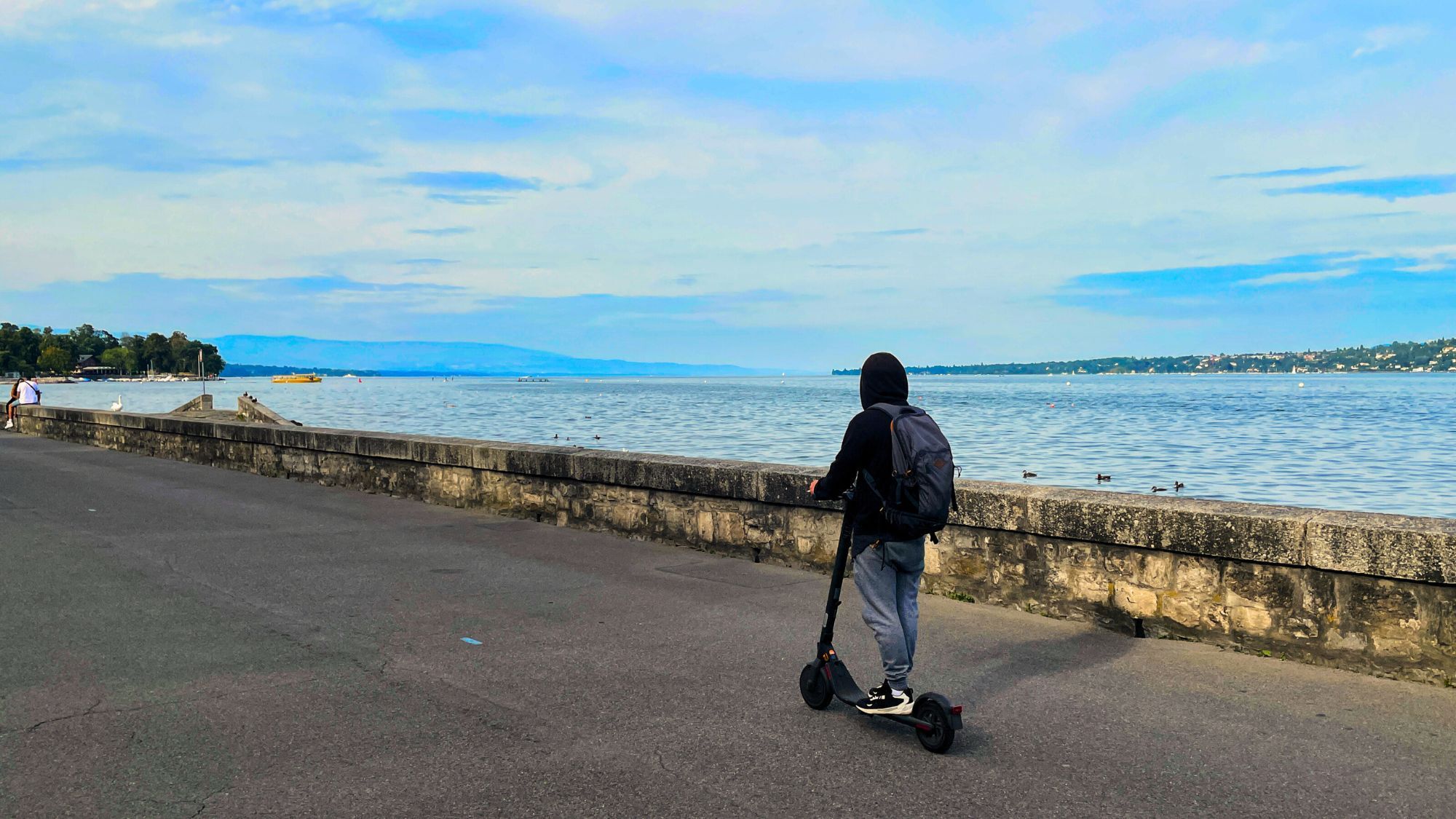 Les trottinettes électriques pourraient être interdites à Genève d’ici peu geneve-trottinettes-electriques-interdiction