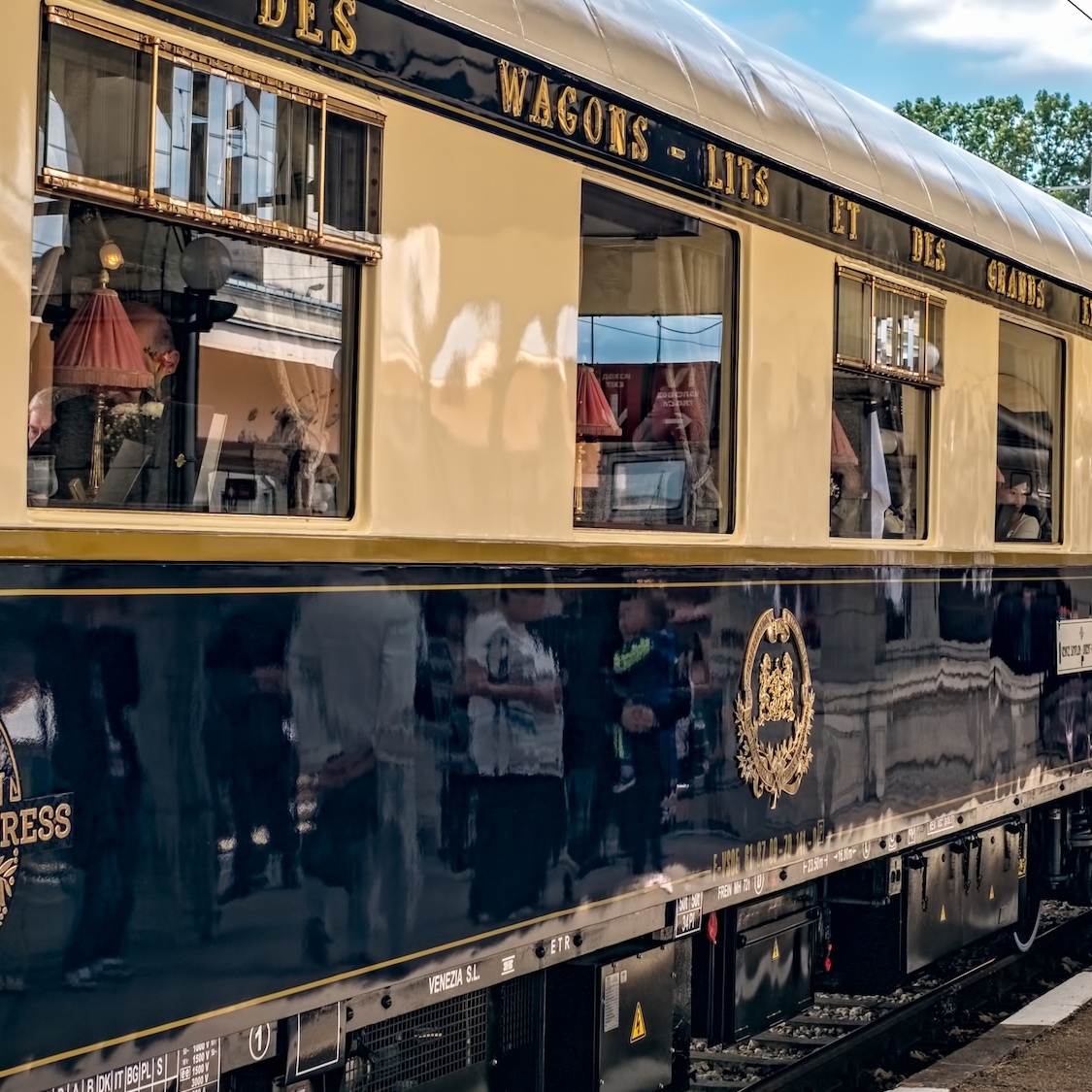 The legendary Orient Express train is making a stop in Lyon this week! orient-express-escale-lyon-part-dieu