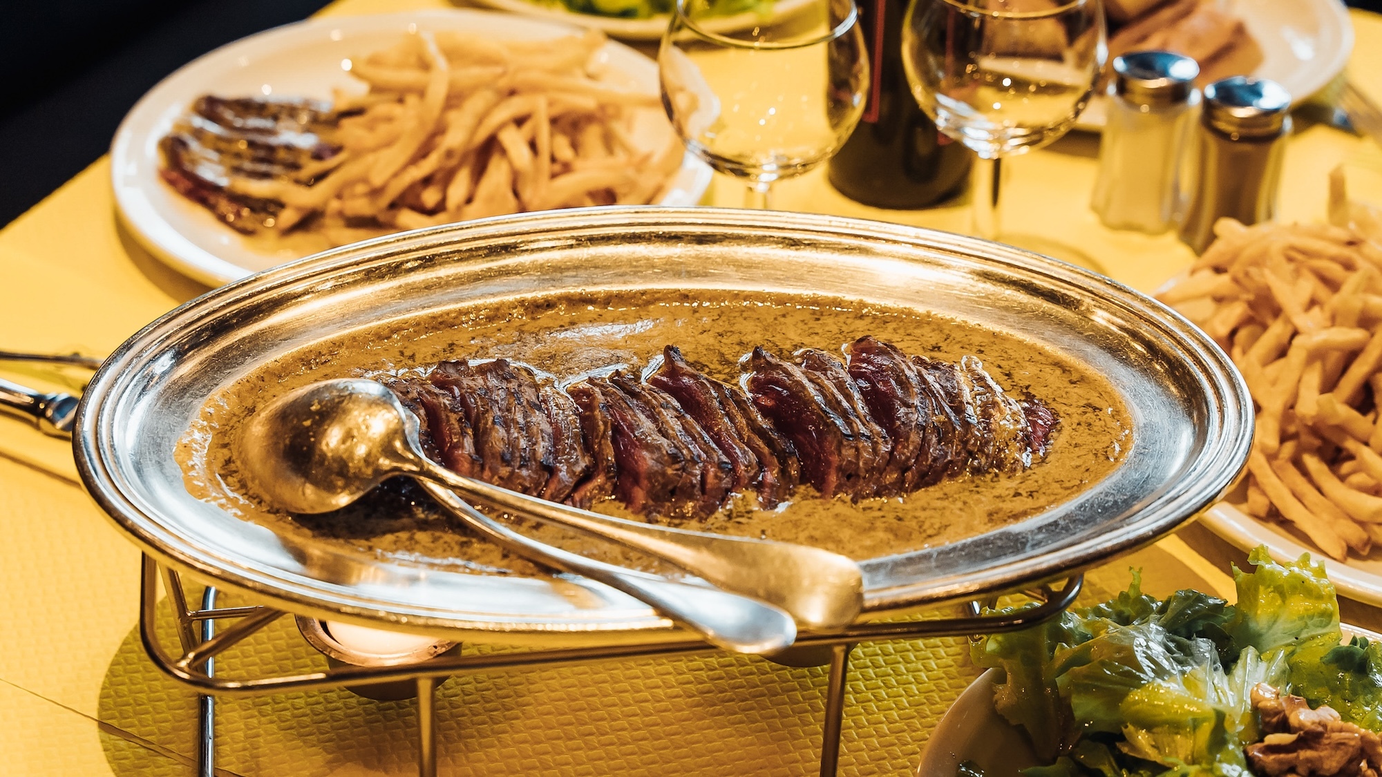 Ce célèbre restaurant au coeur de Lyon condamné pour pratiques commerciales trompeuses restaurant-entrecote-lyon-amende-fait-maison