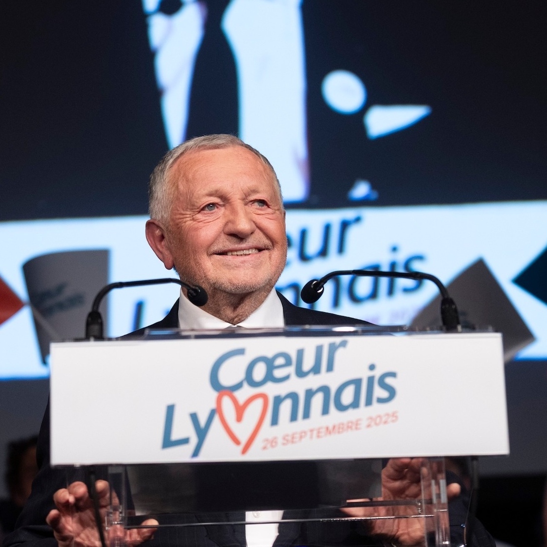 municipales-lyon-sondage-aulas-vainqueur-doucet-pe