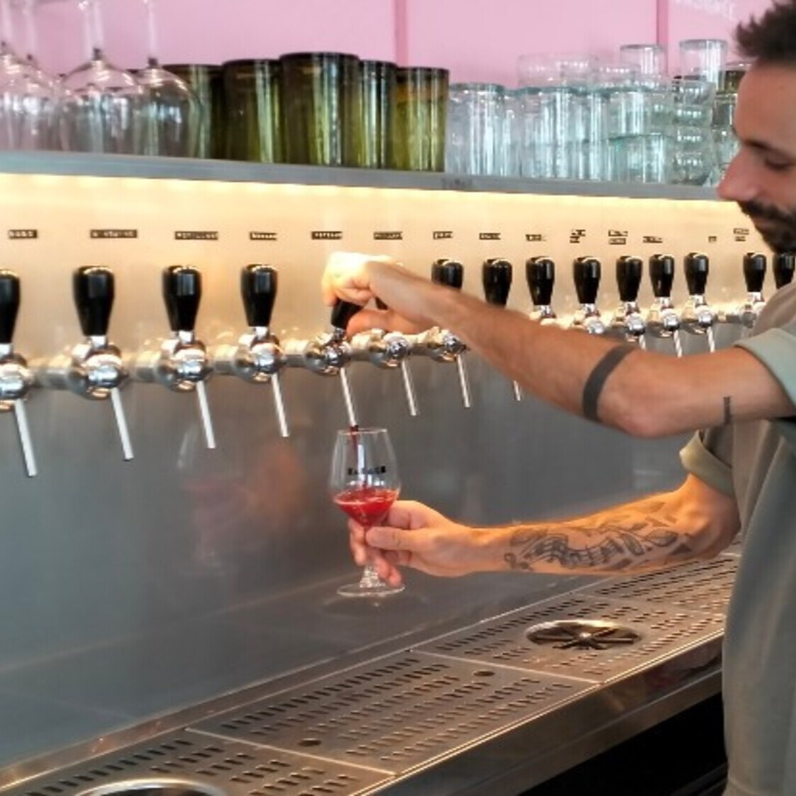 Le concept de ce bar nantais est unique en France tapage-ok