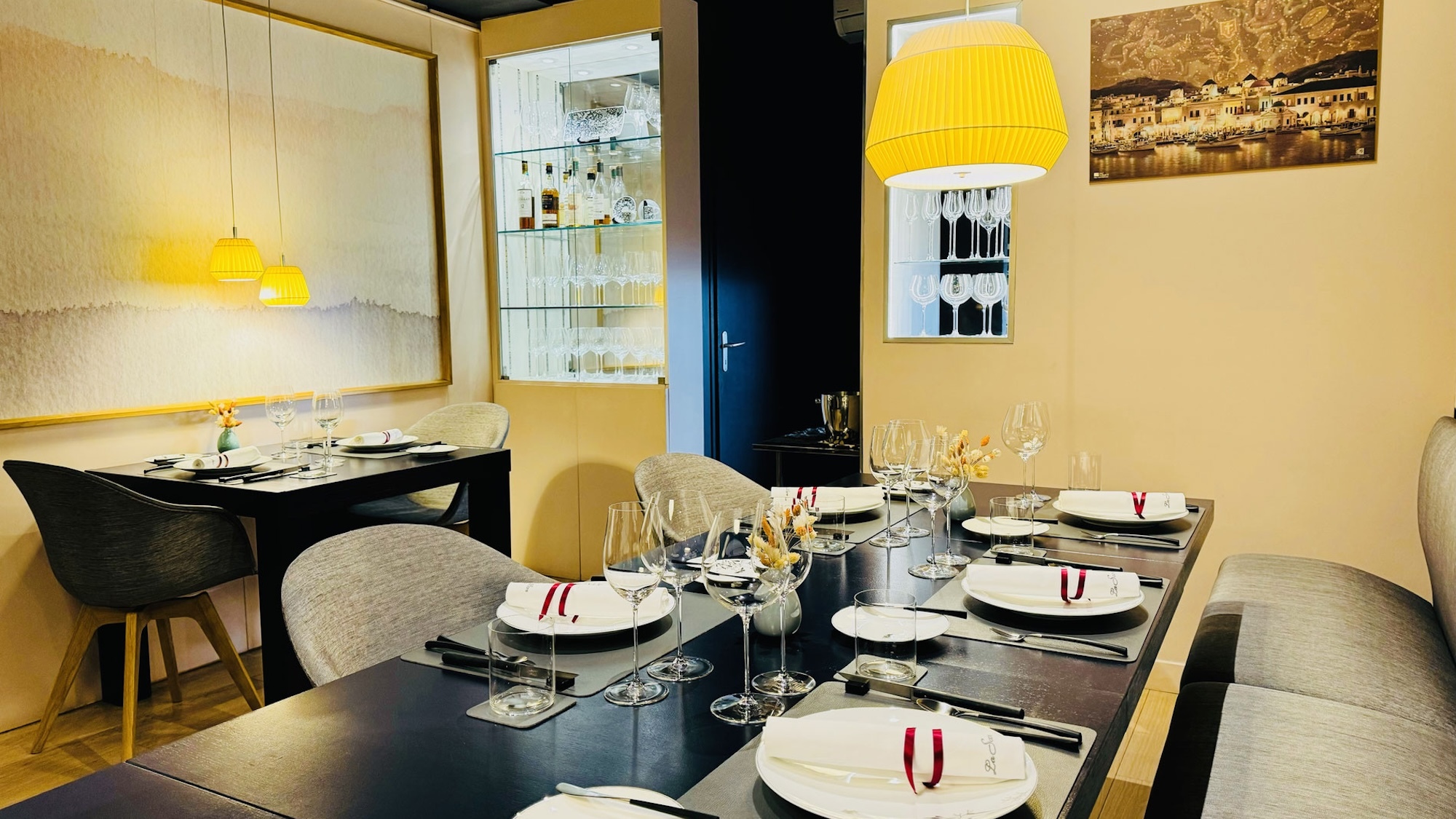 Ce restaurant lyonnais étoilé depuis 2019 change de concept et perd son étoile restaurant-sommeliere-lyon-perd-etoile