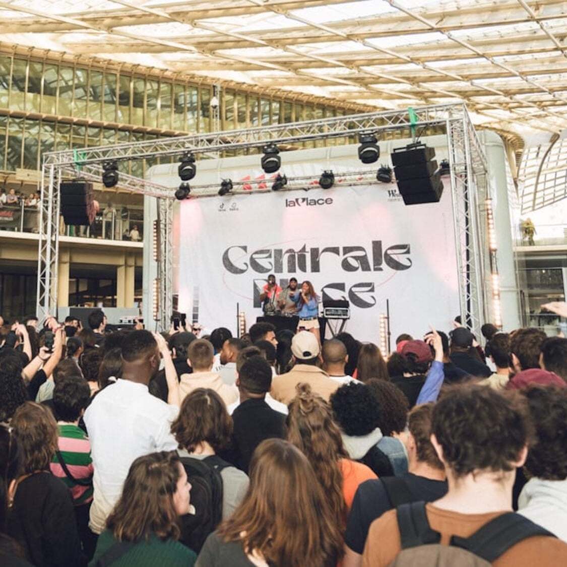 centrale-place-forum-des-halles-le-bonbon-paris