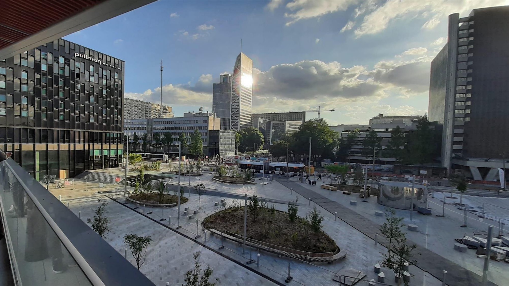 Après 11 ans d'interminables travaux, cette place emblématique se dévoile enfin à Lyon place-beraudier-lyon-fin-travaux