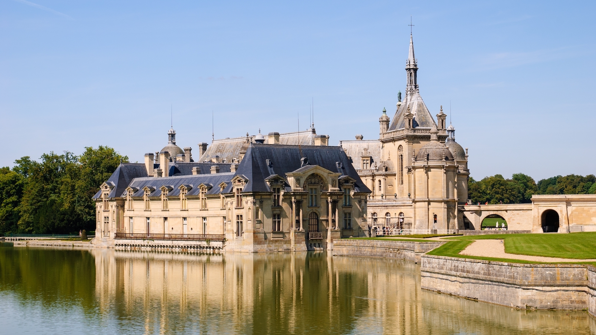 Ce château à 25 minutes de Paris vient d’être élu Monument préféré des Français chateau-chantilly-ile-de-france-etang-le-bonbon-fr