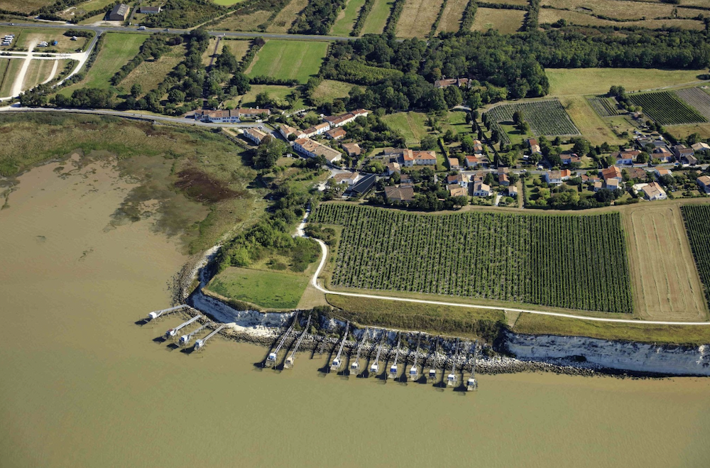 village-medoc-saint-christoly