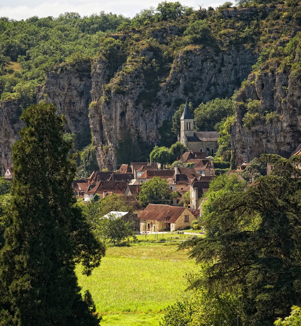 gluges-village