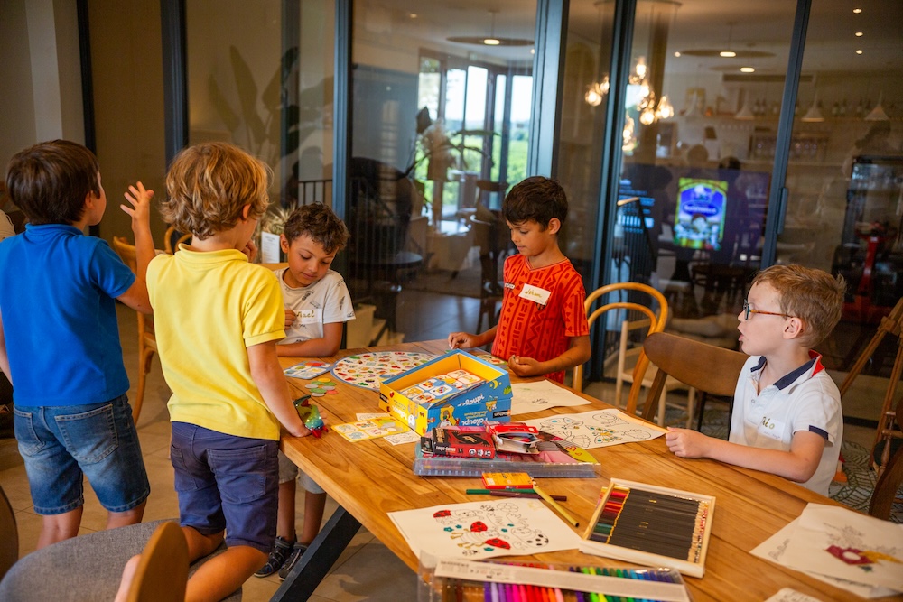kids-club-chateau-mauvinon