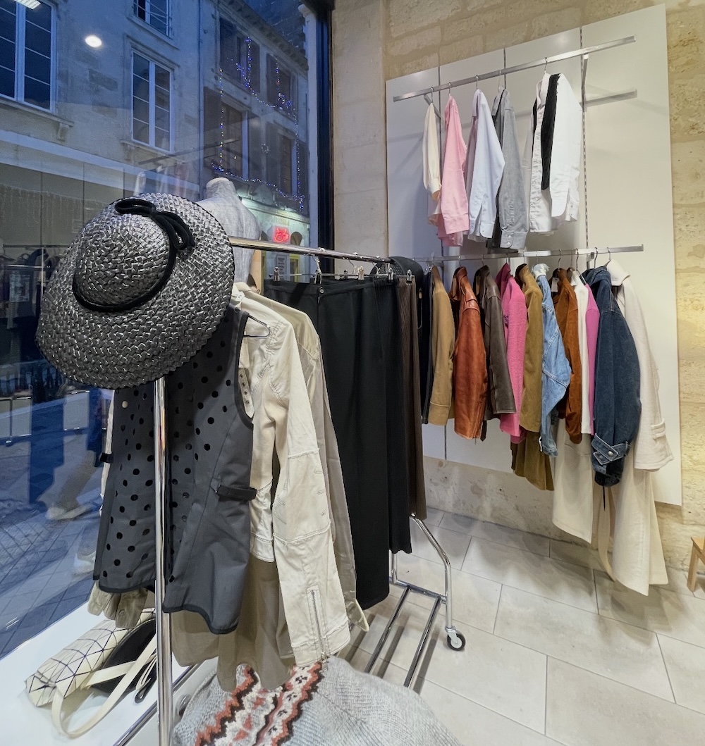 luxe-bordeaux-vintage