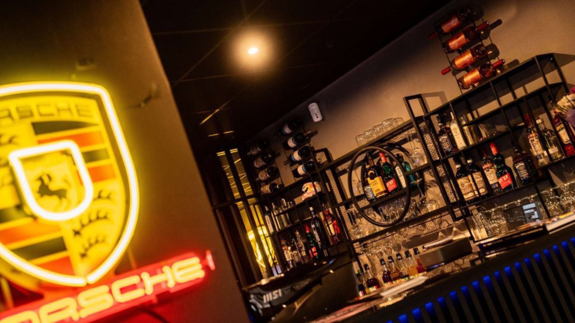 Bars atypique dijon simulation auto pilote F1