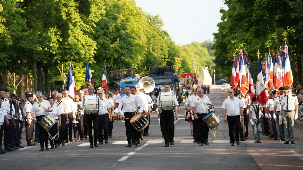d&eacute;fil&eacute; dijon 14 juillet