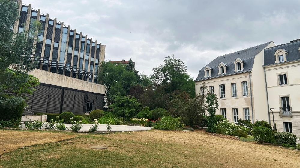jardin de département hommage