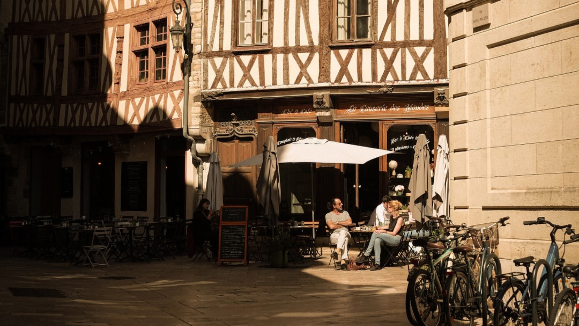 Causerie des mondes Dijon 