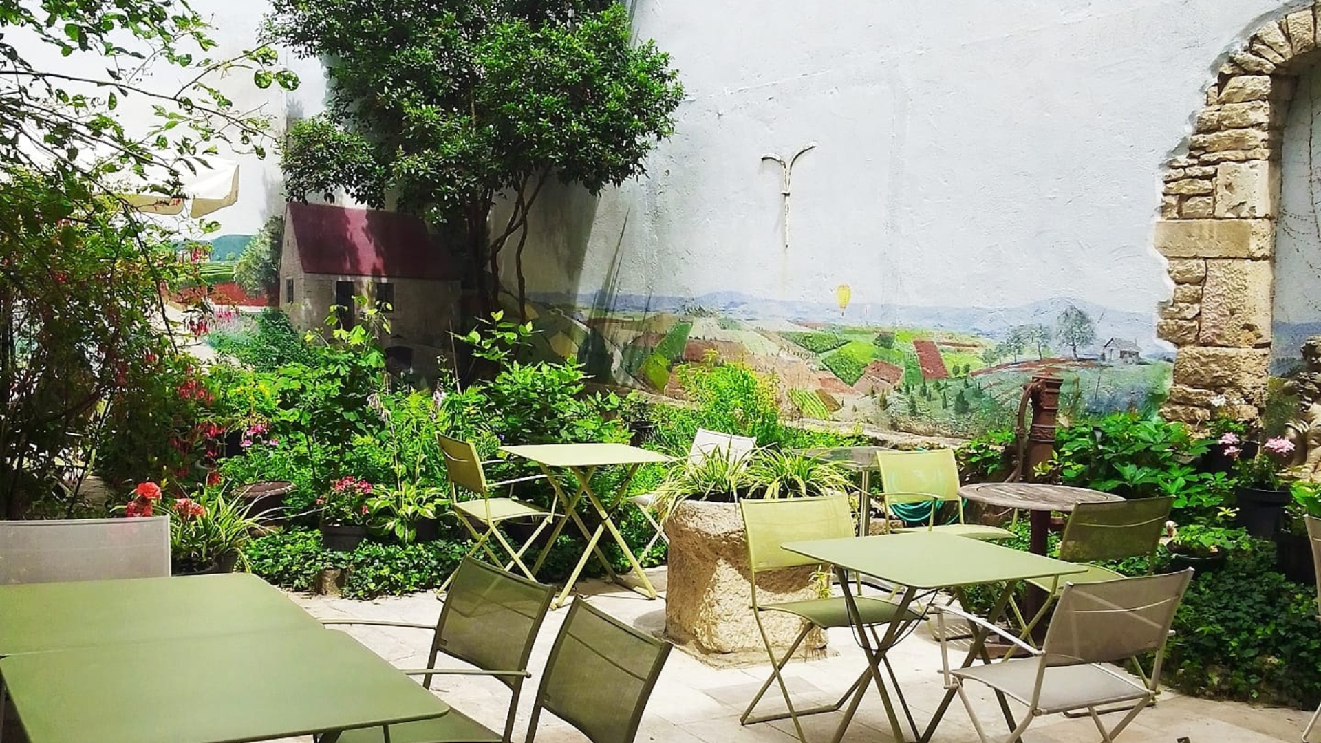 maison milliere terrasse au soleil à dIJON