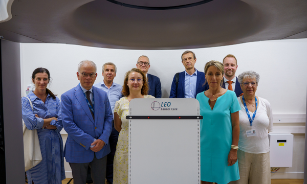 hopital-lyon-inaugure-technologie-revolutionnaire-traiter-certains-cancers-debout