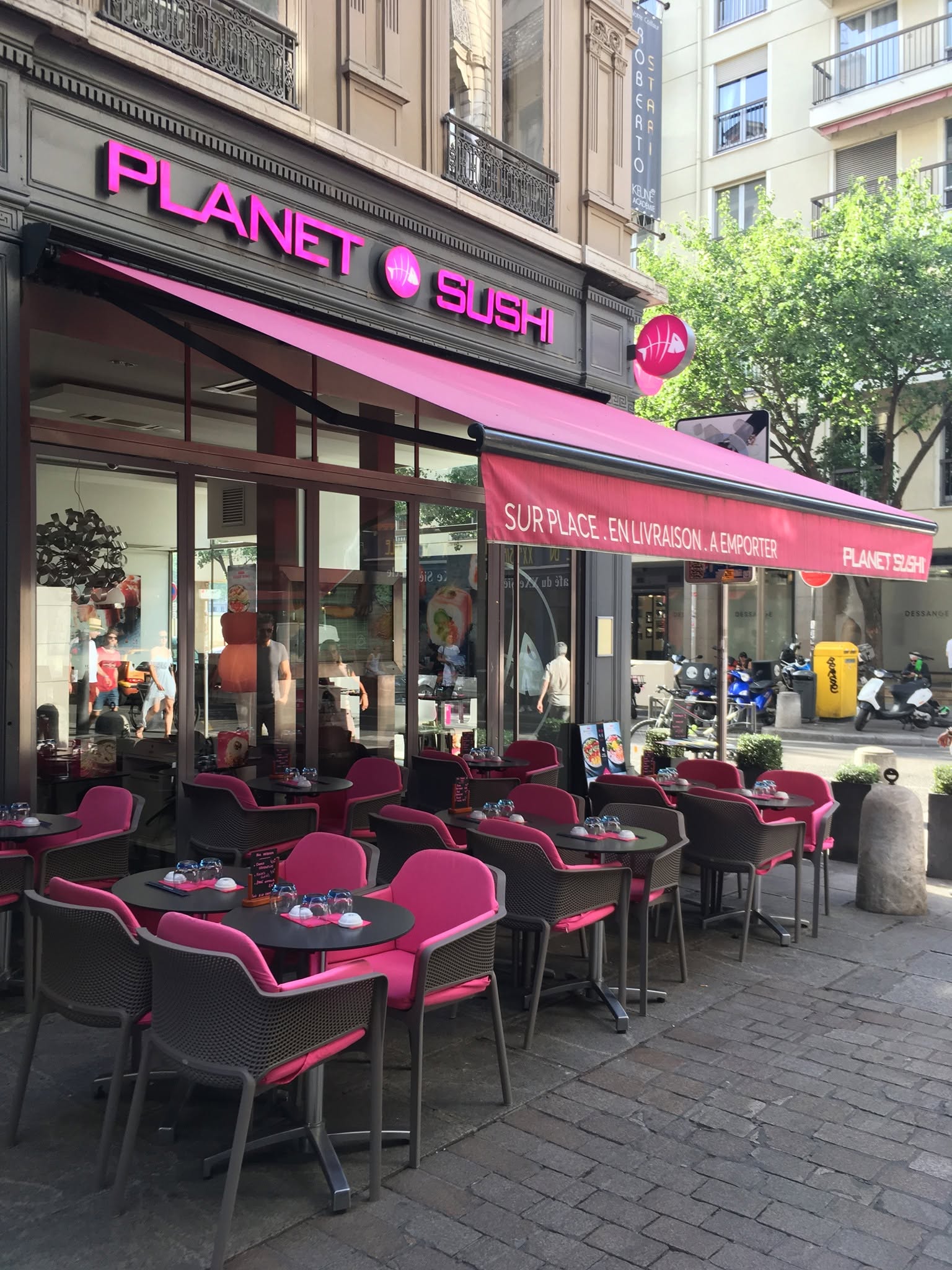 planet-sushi-lyon-rue-merciere