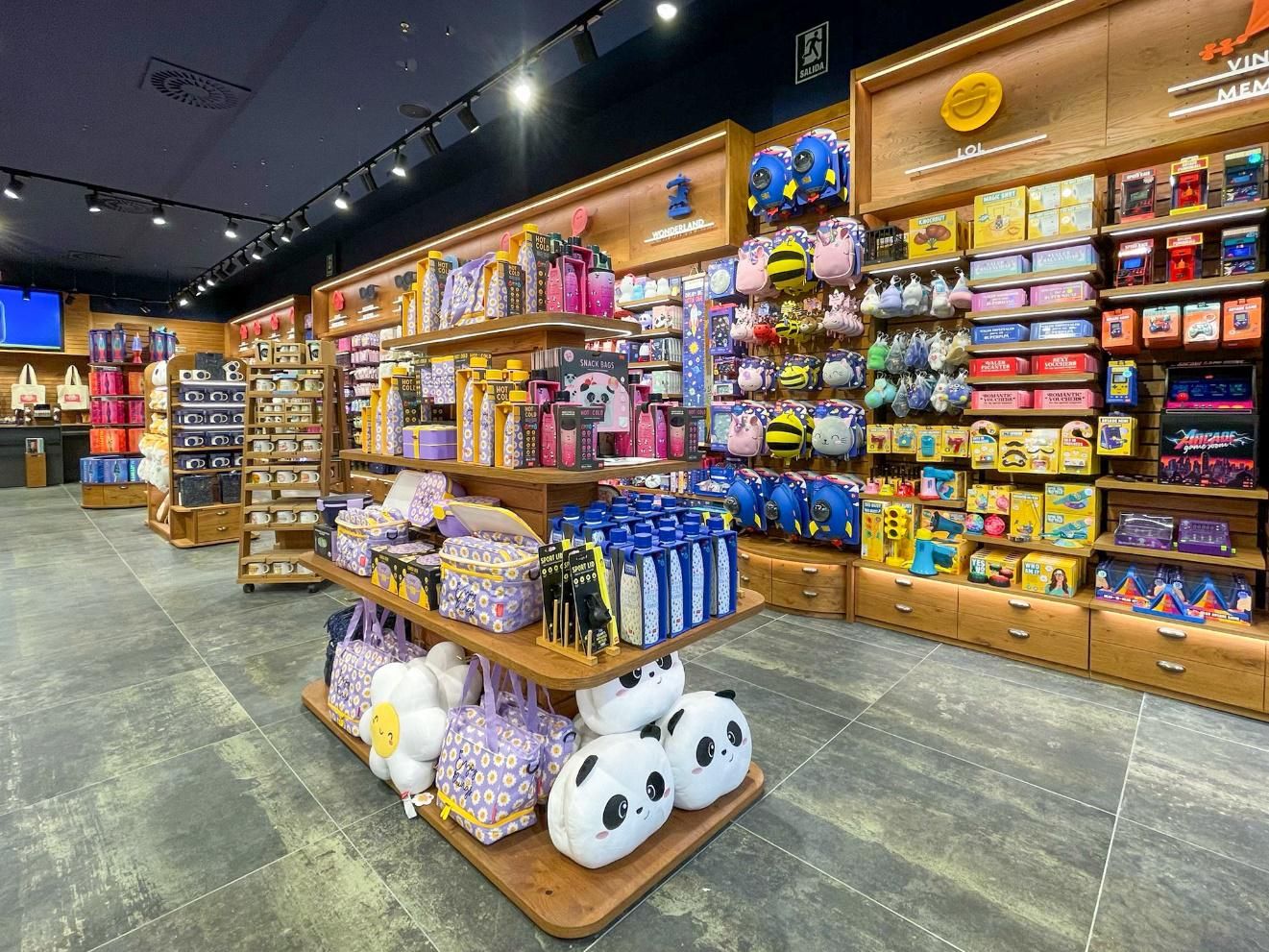 legami-papeterie-plus-grand-magasin-france-lyon