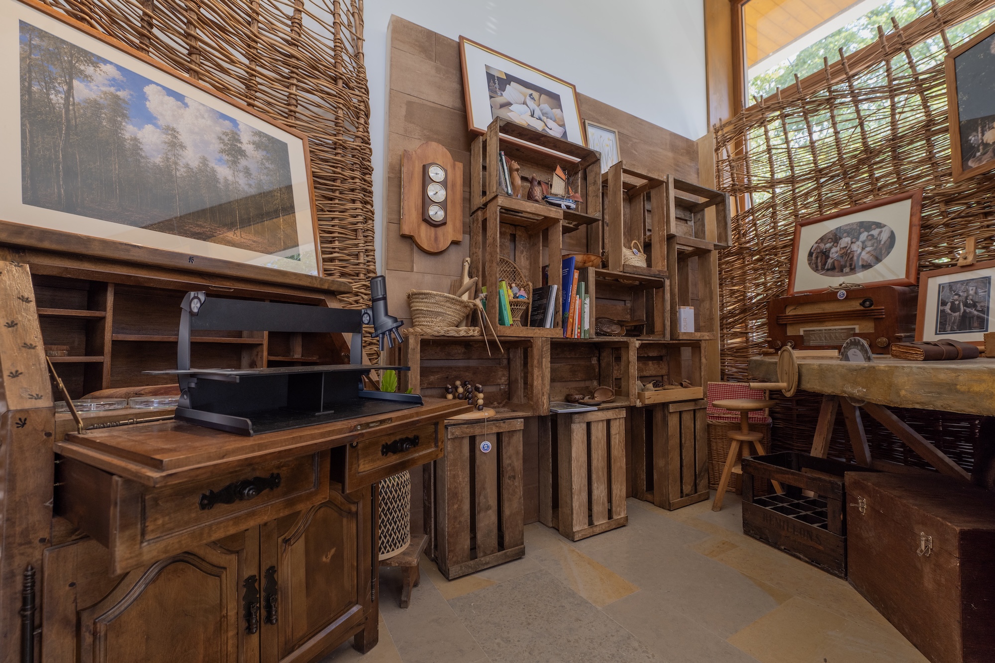 photos-apres-10-ans-fermeture-chalet-parc-rouvre-enfin-coeur-tete-d