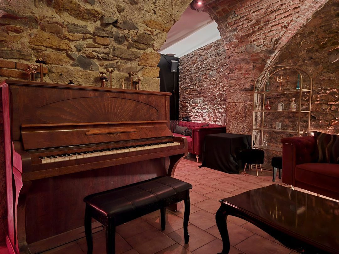les-boudoirs-restaurant-cabaret-lyon