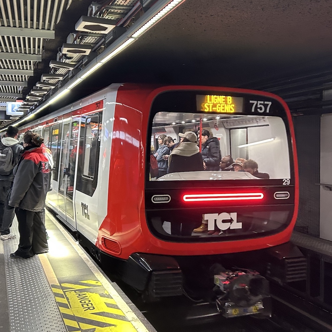 usagers-tcl-lyon-dedommages-chaque-retard-metro-b