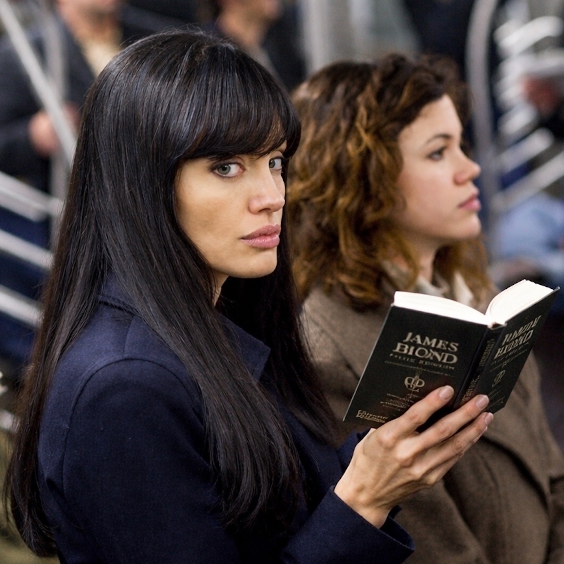 500-livres-distribues-gratuitement-metro-tram-lyon