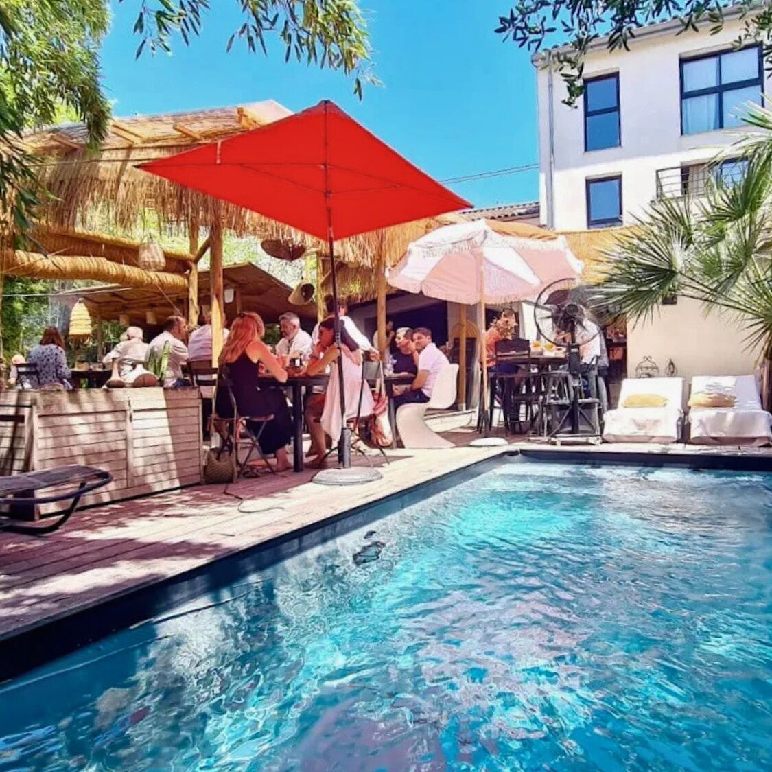 Cette guinguette incontournable, planquée au fond d’un jardin, vient tout juste de rouvrir ses portes à Toulouse chut-guinguette-toulouse