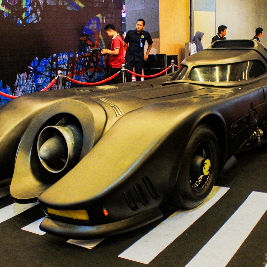 batmobile-batman-1989-exposee-lyon