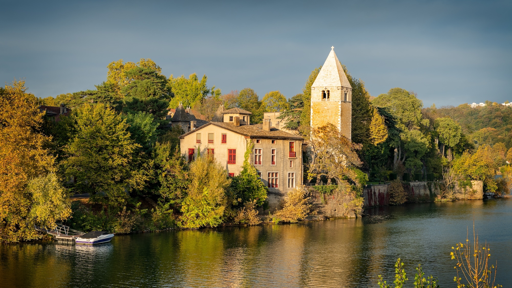 lyon-chateau-ile-barbe-vendu-encheres