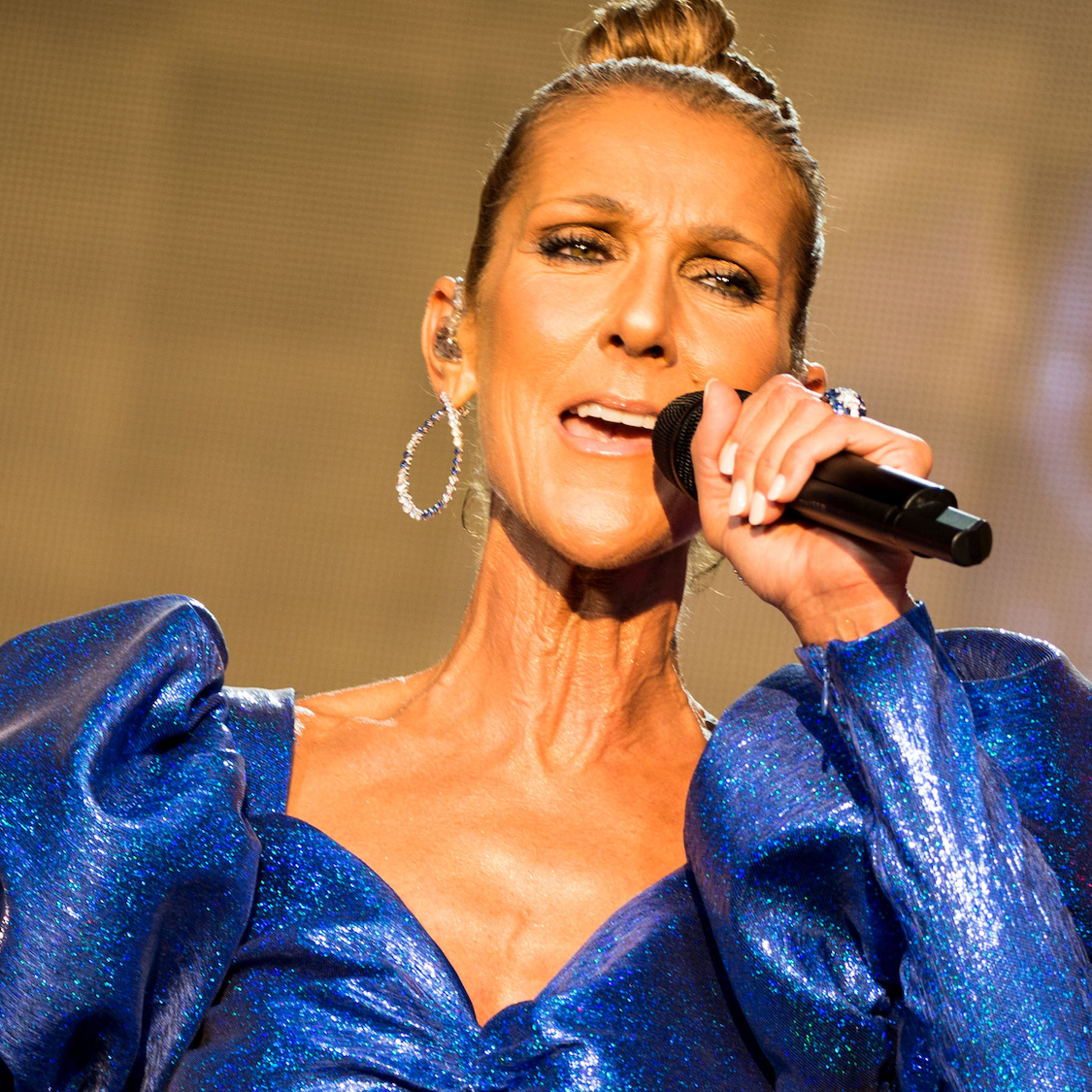 9 millions de fans : Céline Dion explose tous les compteurs pour son retour shutterstock-1684932607